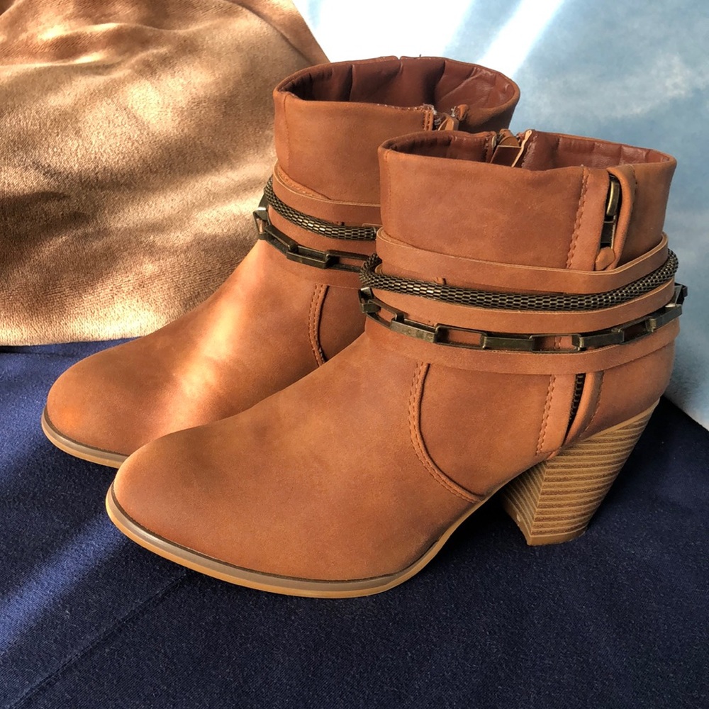 Natural leather tone suede boots with leather and metal accents